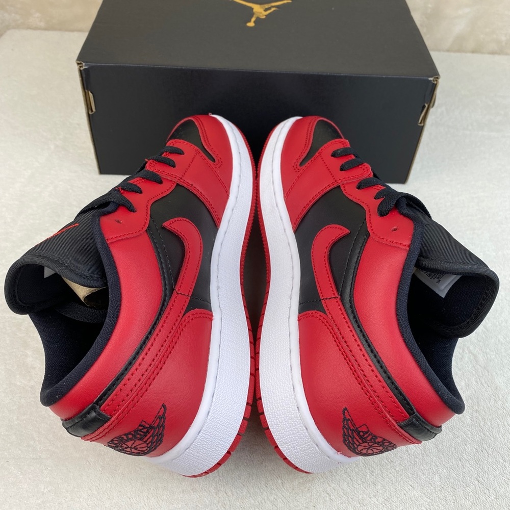 Nike Air Jordan 1 Low ‘Reverse Bred’ Grade School - Picture 5 of 6